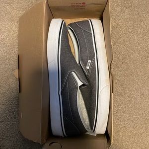 Mens Vans Sneakers size 10.5